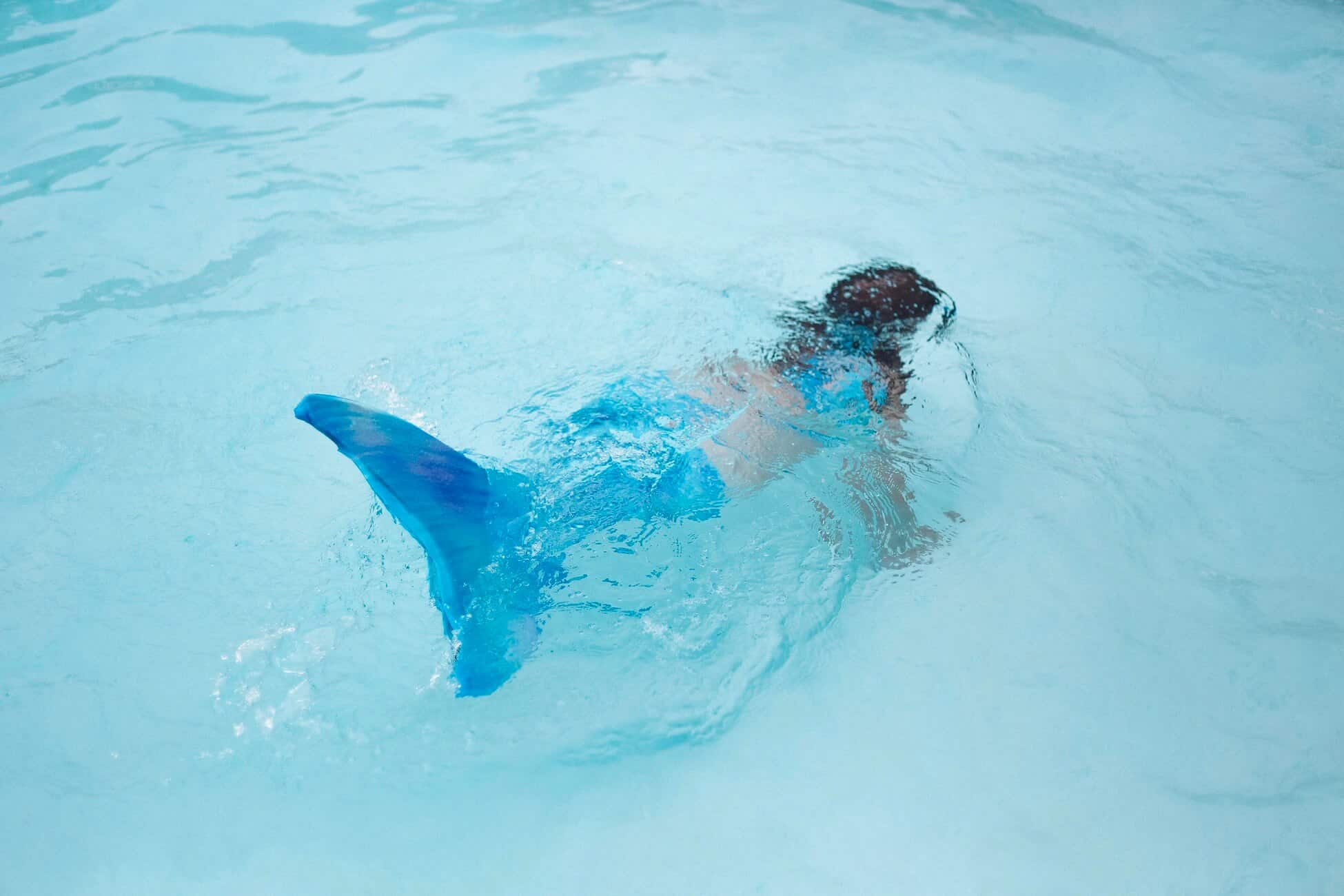 Meerjungfrauenschwimmen Meerjungfrau unter Wasser